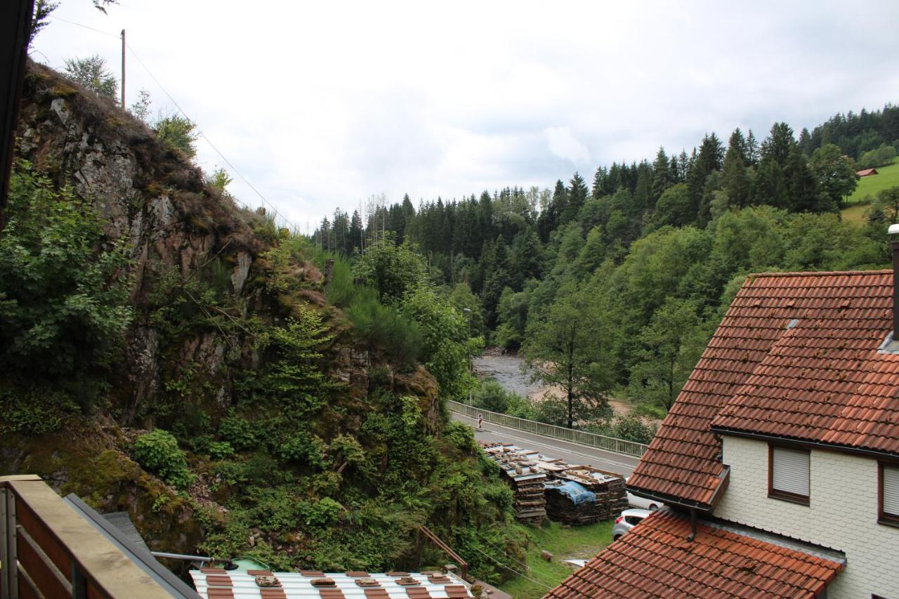 Ferienhaus Rauhfelsen 바이에르스브론 외부 사진